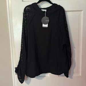 Mittoshop Medium Women's Black Long Sheer Lace Sleeve Top with Hood